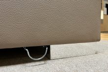 TIK-TAK nagy méretű (305x220 cm) L-alakú ülőgarnitúra mindennapi alvásra alkalmas ággyal, ágyneműtartóval